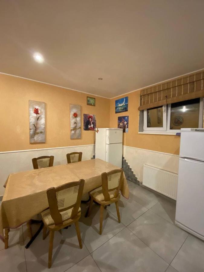 Inn Khlibodarskiy Khlibodarske Bagian luar foto
