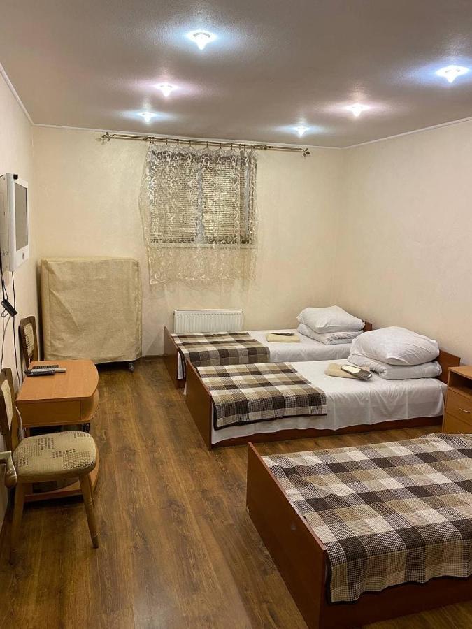 Inn Khlibodarskiy Khlibodarske Bagian luar foto