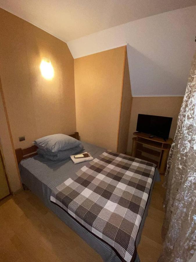 Inn Khlibodarskiy Khlibodarske Bagian luar foto