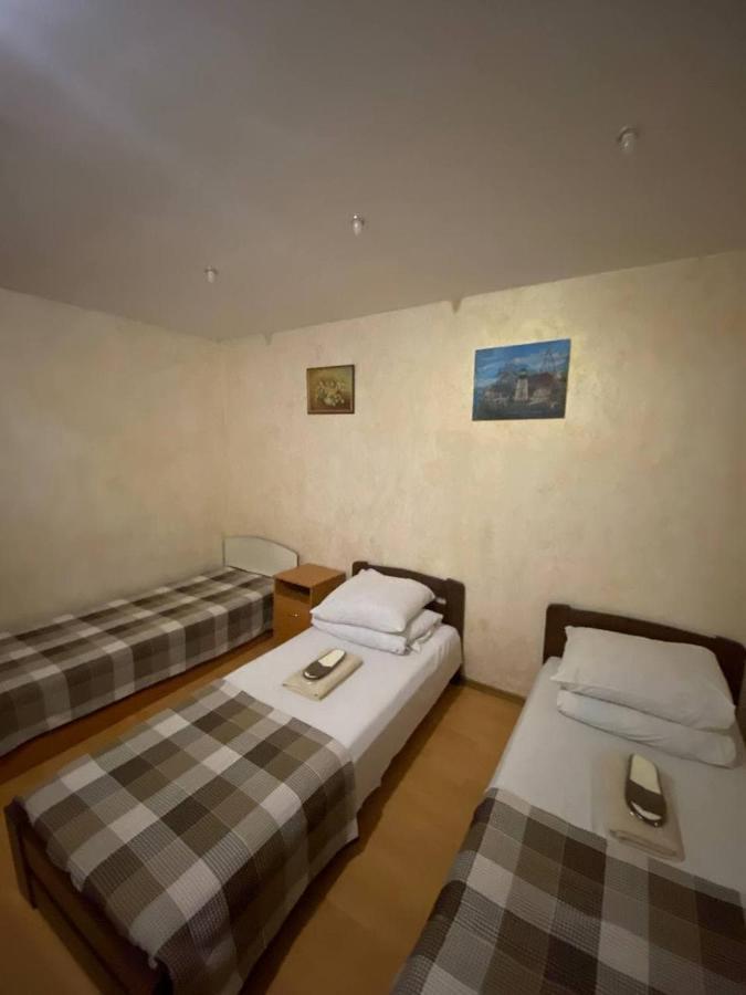 Inn Khlibodarskiy Khlibodarske Bagian luar foto