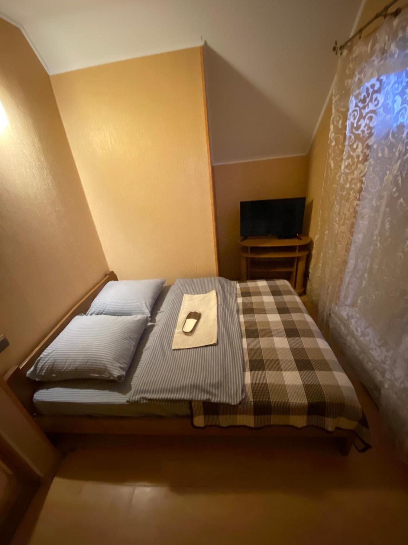 Inn Khlibodarskiy Khlibodarske Bagian luar foto