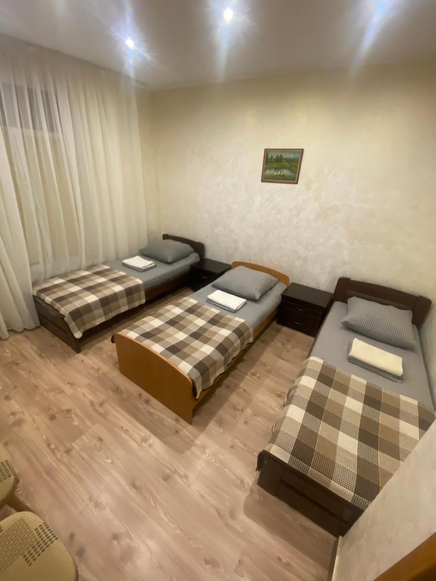 Inn Khlibodarskiy Khlibodarske Bagian luar foto