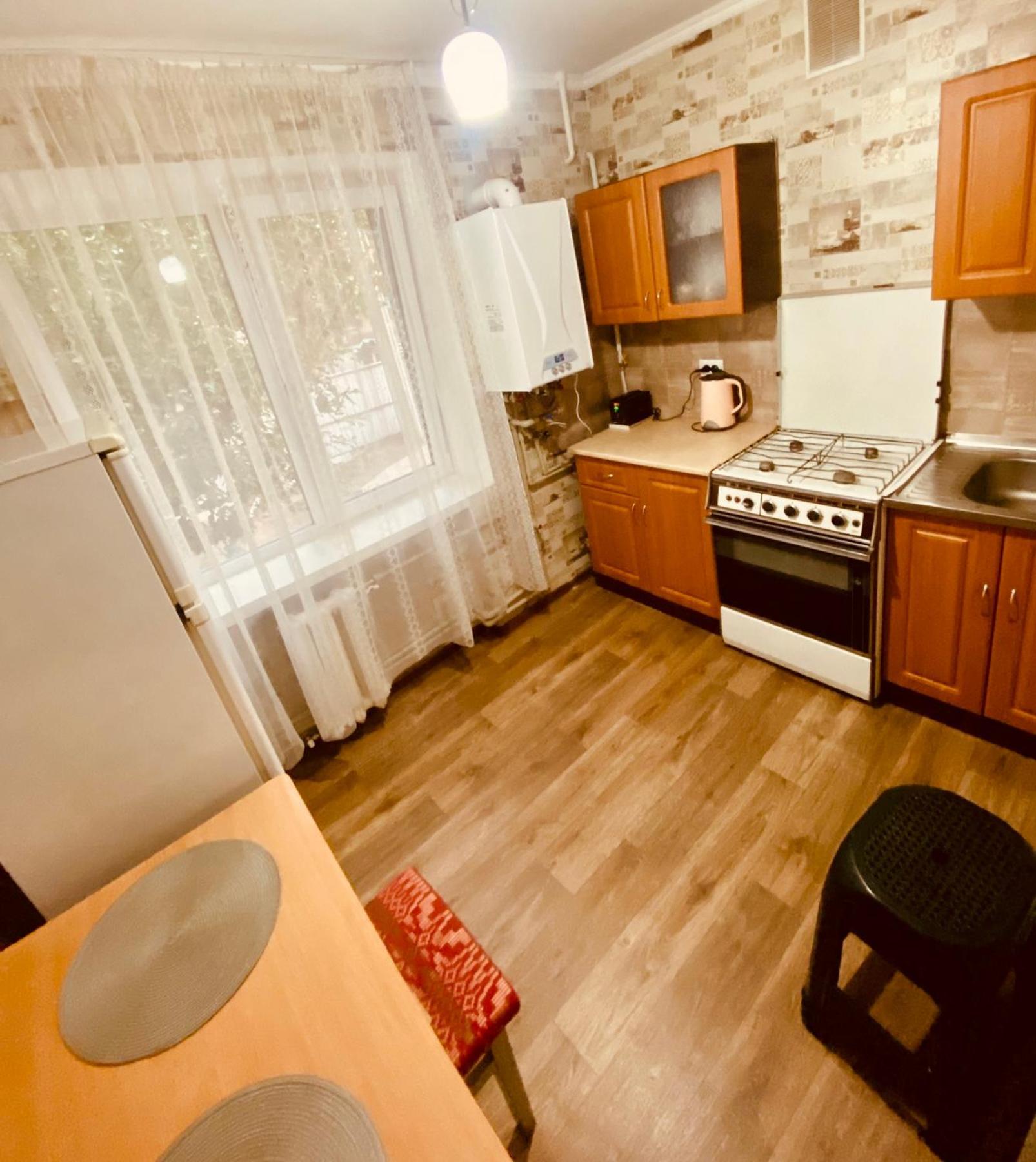 Inn Khlibodarskiy Khlibodarske Bagian luar foto