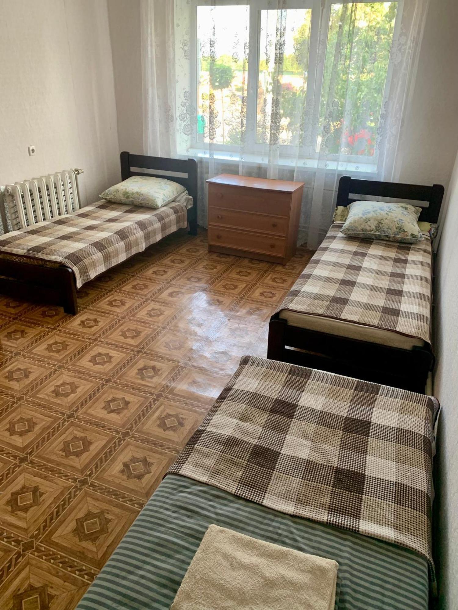 Inn Khlibodarskiy Khlibodarske Bagian luar foto