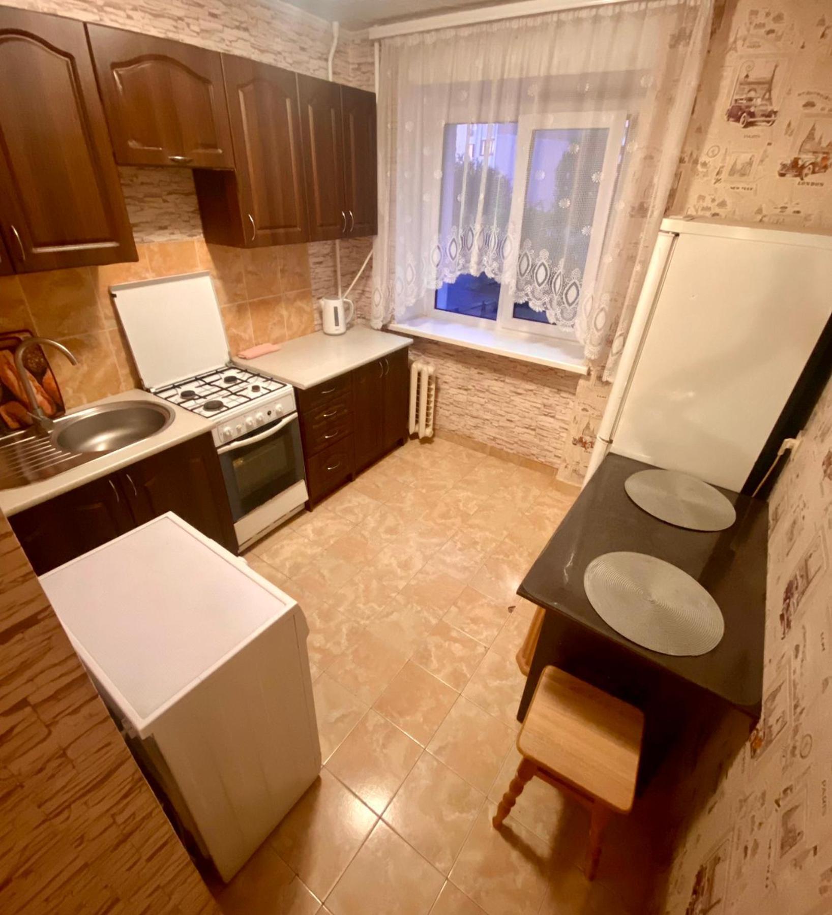 Inn Khlibodarskiy Khlibodarske Bagian luar foto