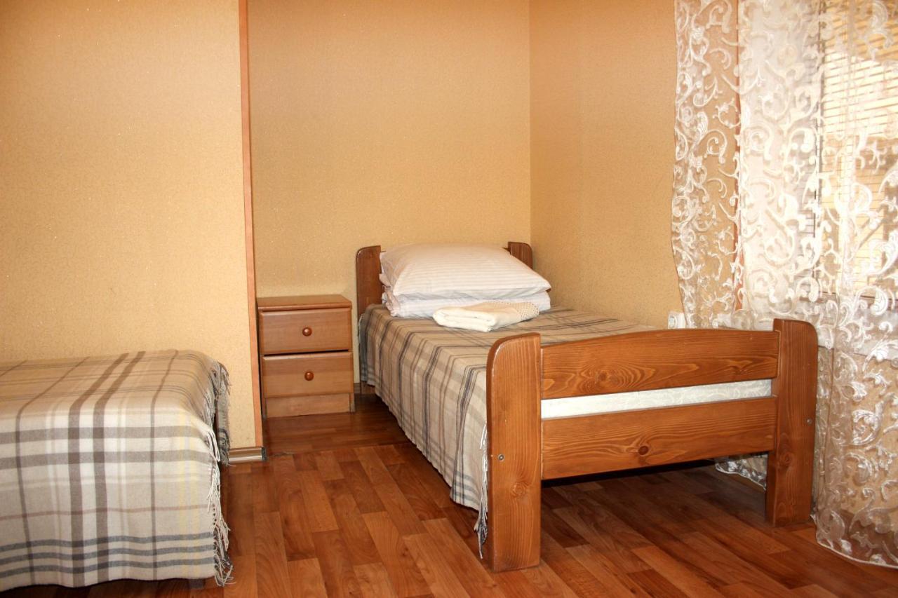Inn Khlibodarskiy Khlibodarske Bagian luar foto