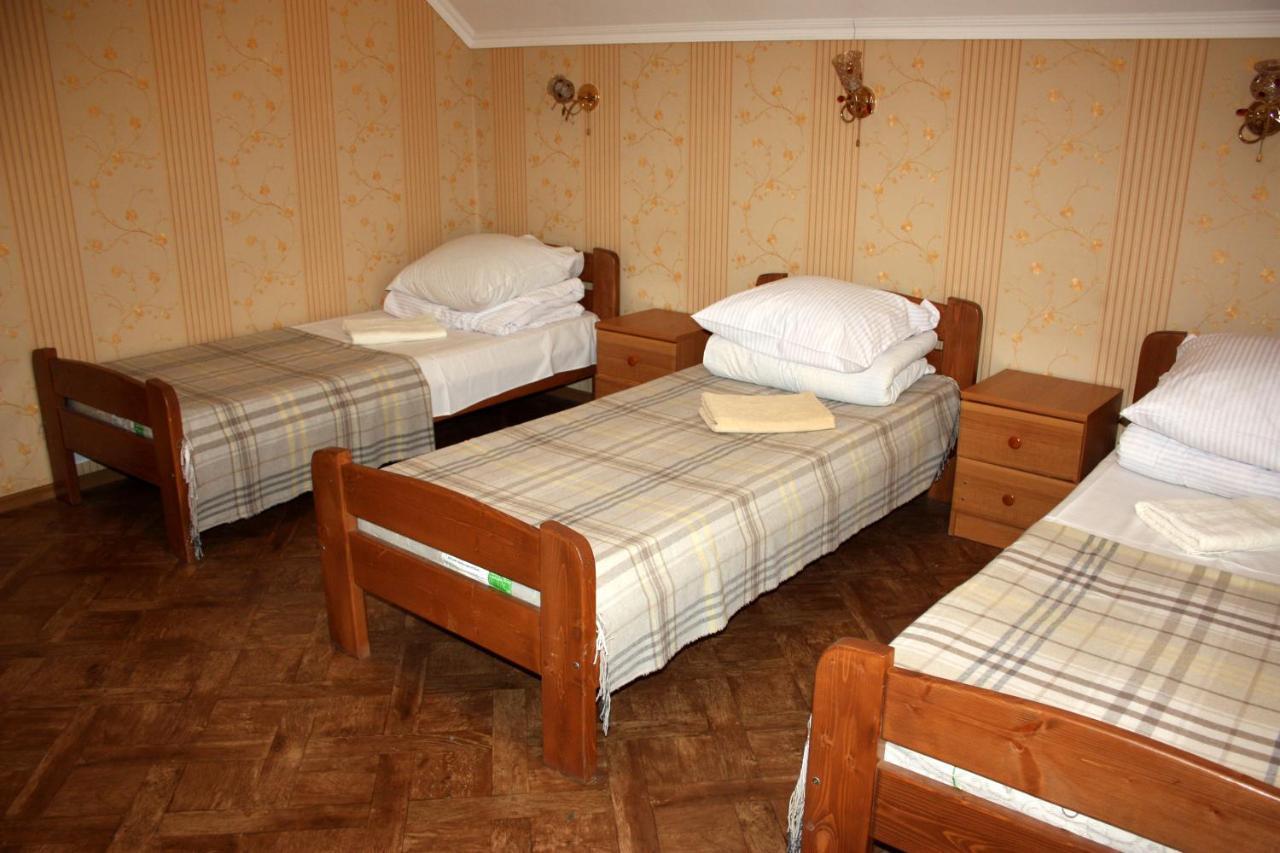 Inn Khlibodarskiy Khlibodarske Bagian luar foto