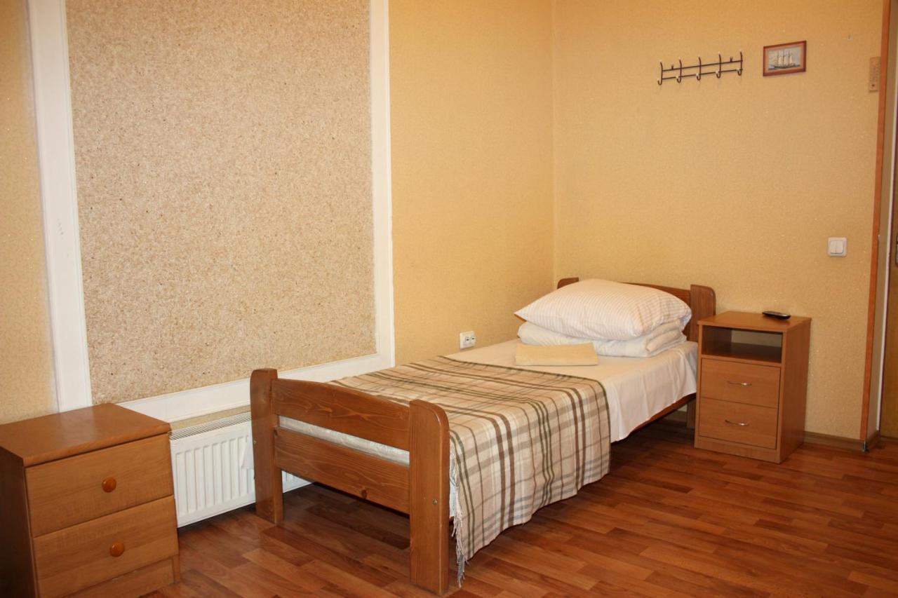 Inn Khlibodarskiy Khlibodarske Bagian luar foto